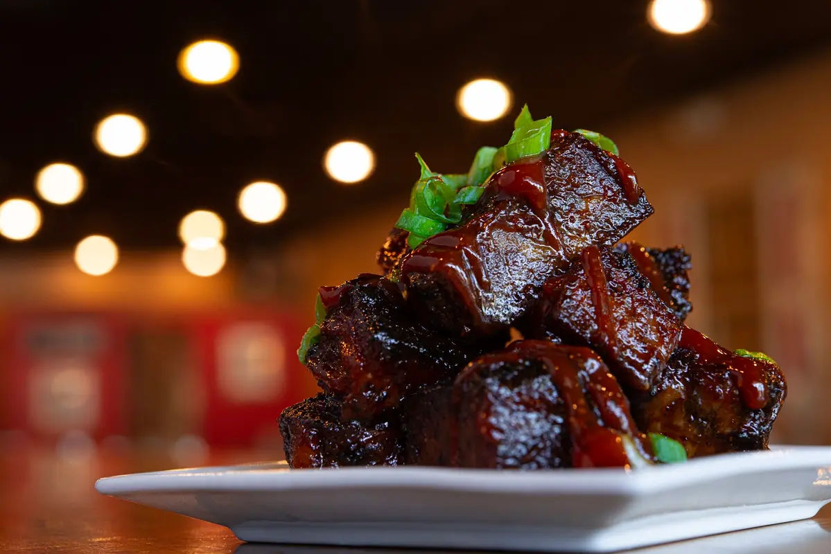 Embers Smokehouse and Tap in Chalfont - Photo 2