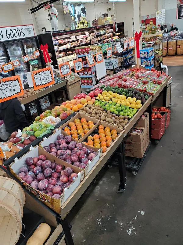 Lou's Farm Mart in Bensalem - Photo 3