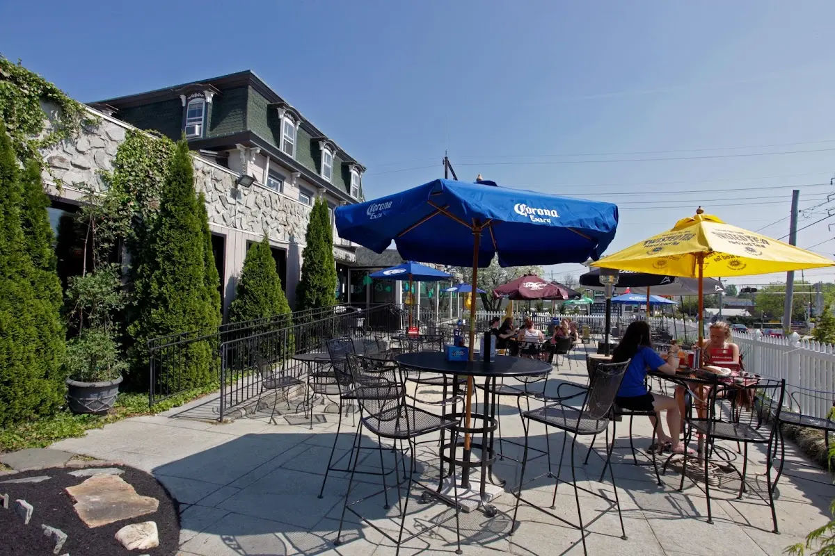 Irish Rover Station House