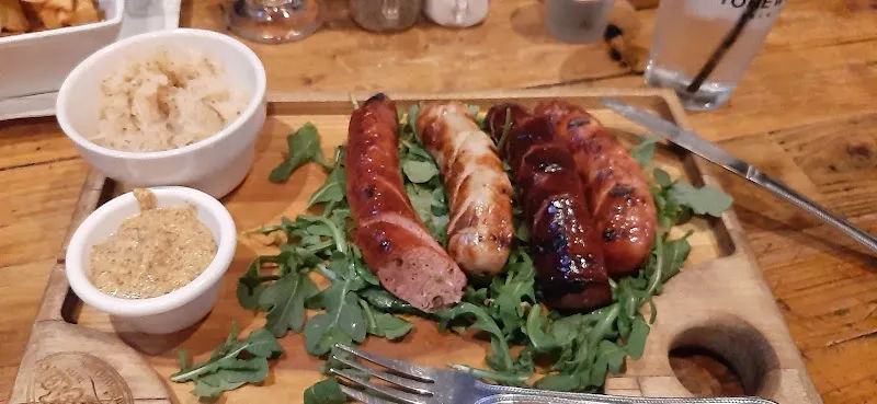 Devil's Acre Tavern in Doylestown - Photo 4