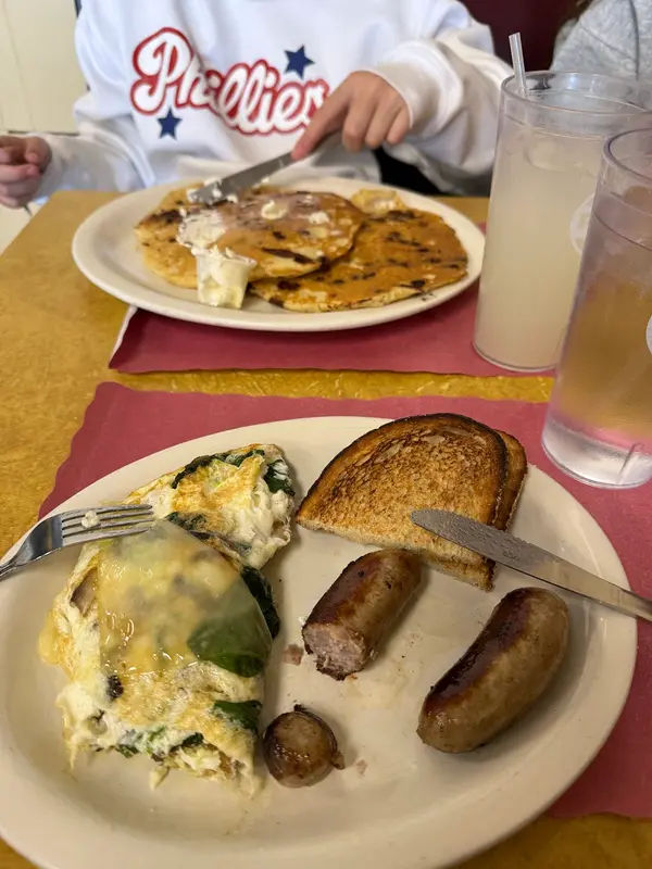 Bullard's American Cafe in Warminster - Photo 3