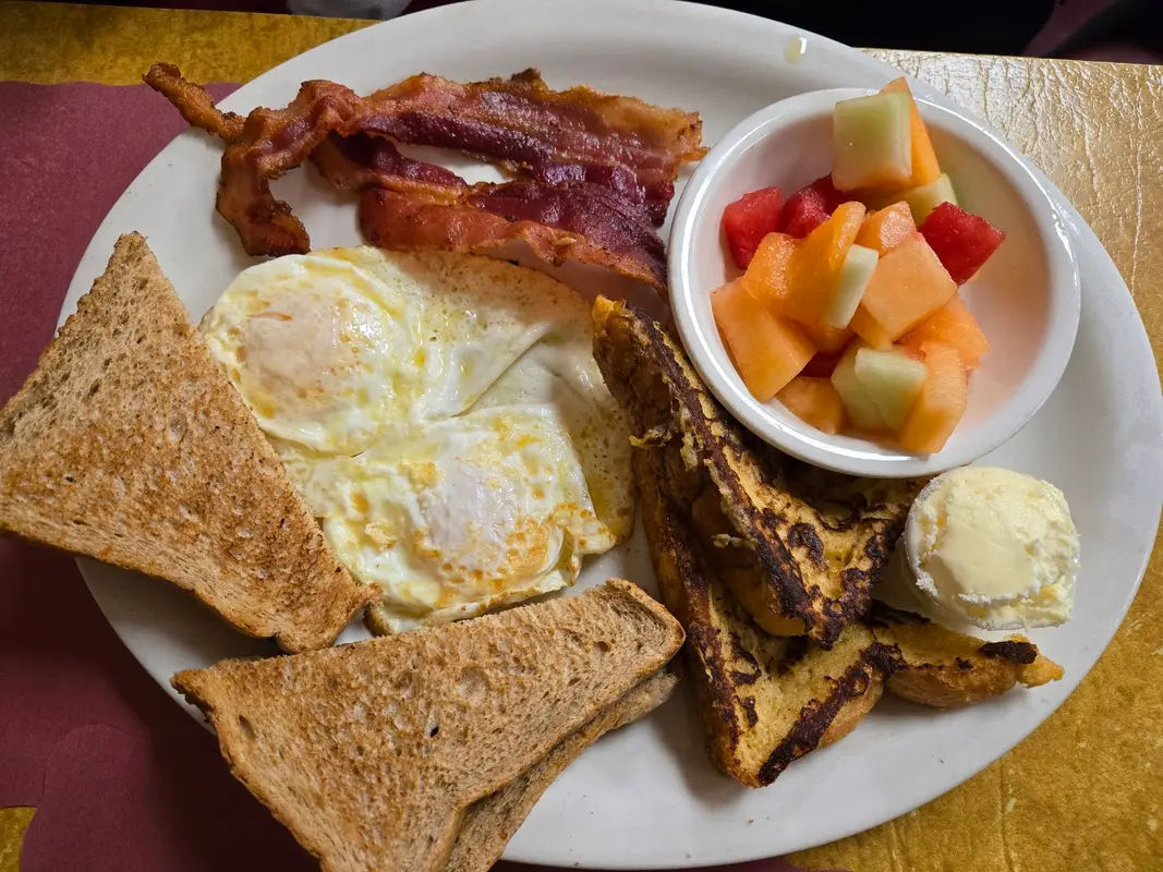 Bullard's American Cafe photo 6