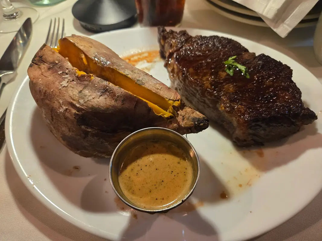 Rocco's at The Brick in Newtown - Photo 4