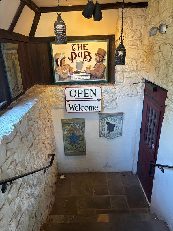 Peddler's Pub photo 6