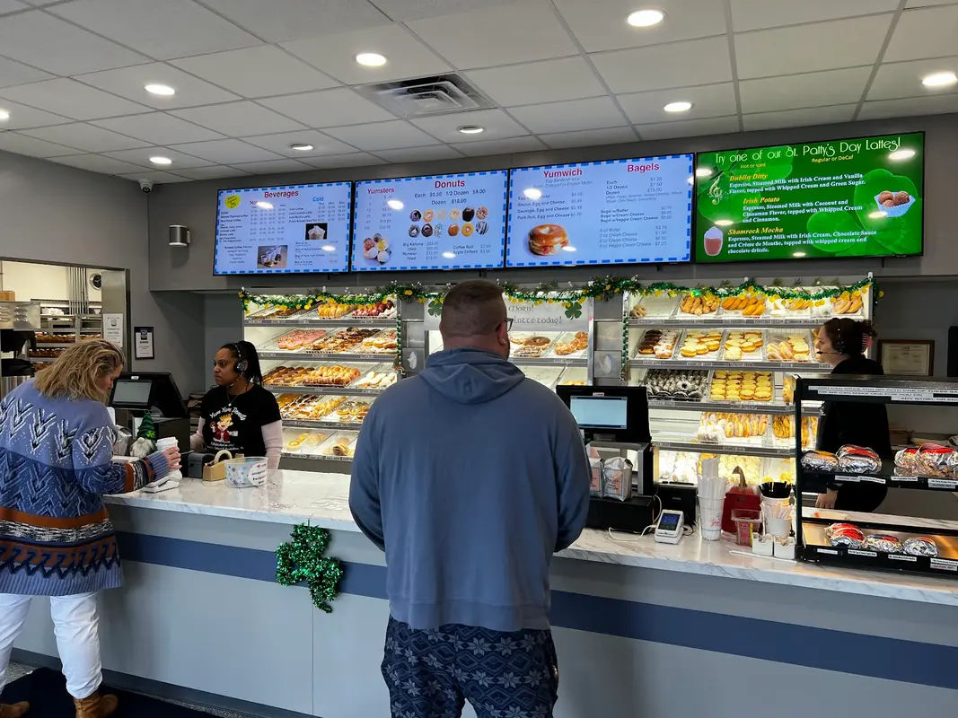 Yum Yum Bake Shops in Warminster - Photo 4