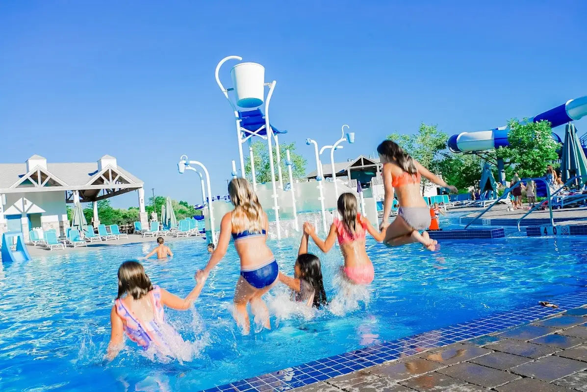 Escape Resort, Restaurant & Bar in Newtown - Photo 4