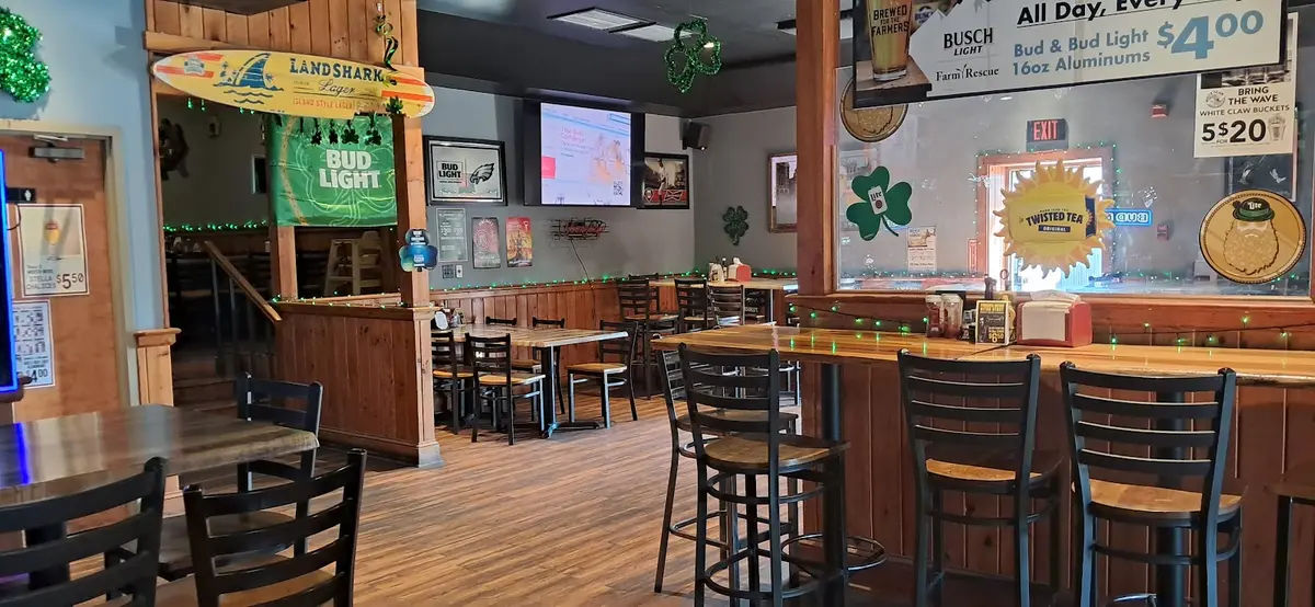 Plumsteadville Pub in Plumsteadville - Photo 1