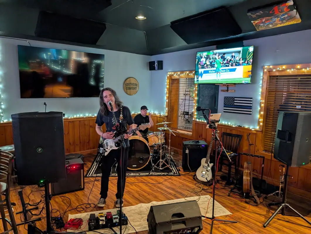 Plumsteadville Pub in Plumsteadville - Photo 3