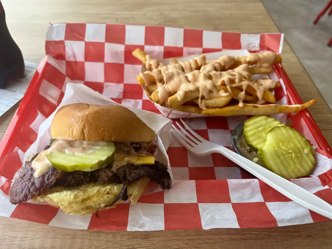 Muzzy's Shack in Warminster - Photo 4