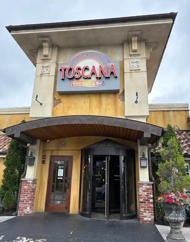 Toscana 52 in Feasterville-Trevose - Photo 3