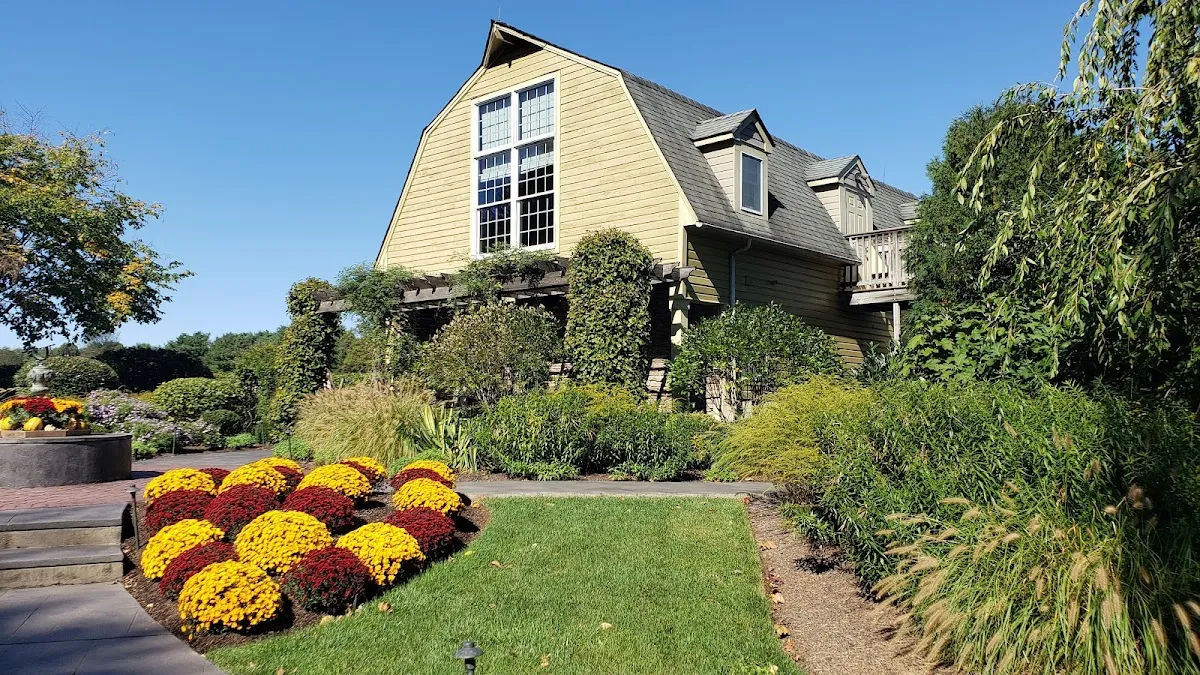 Crossing Vineyards and Winery