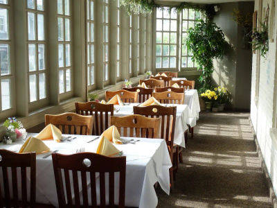 Pub Food restaurant Historic Piper Tavern in Pipersville, Bucks County, PA