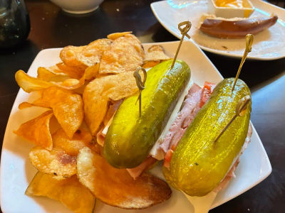 Pub Food restaurant The Gulch Tavern in Upper Black Eddy, Bucks County, PA