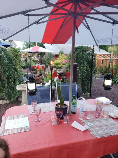 Pub Food restaurant Arielle's Country Inn in Sellersville, Bucks County, PA