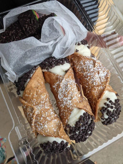 Italian restaurant Italian Peoples Bakery in Levittown, Bucks County, PA