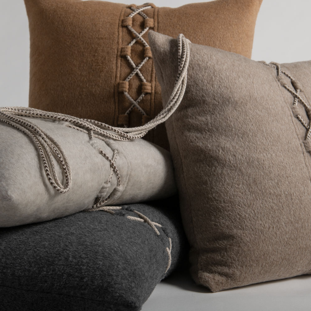 Madera toss pillow
