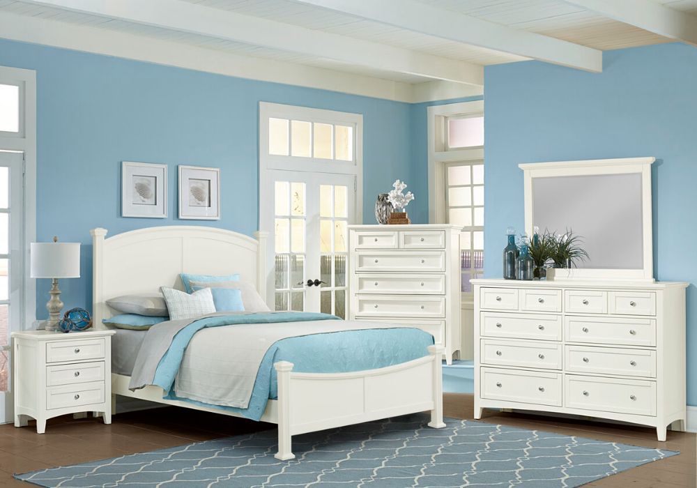 Bonanza Chest in White Finish