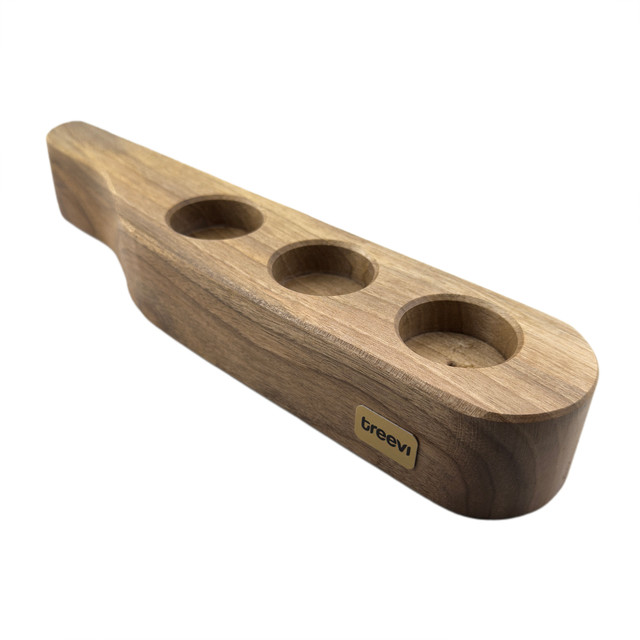 Drewniany świecznik na tealighty, orzech włoski, 31 cm x 6.5 cm, wosk pszczeli, unikatowy egzemplarz