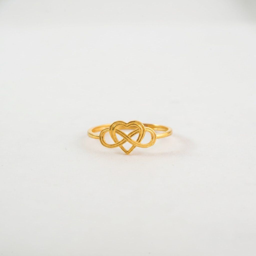 WOMENS RING