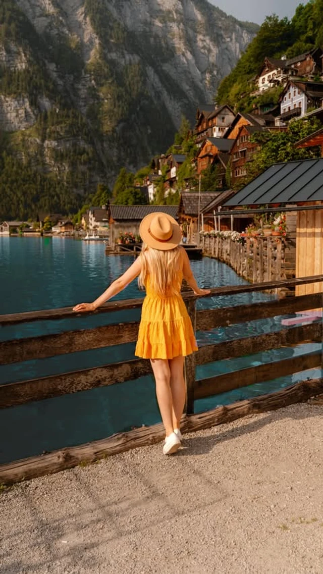 Hallstatt reel by @sunkissedblonde.travels