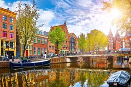 Amsterdam, Paris, Switzerland Multi Country Van Tours