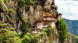 Phuentsholing 2N - Thimphu 1N - Punakha / Wangdue  1N - Paro 2N