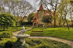 Discover Hungary at the Best Castle Hotels - Private Tour