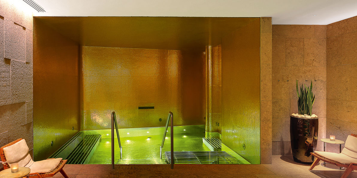 Vita Indulgente Glamorous Spa Day With Massage, Facial and A Glass