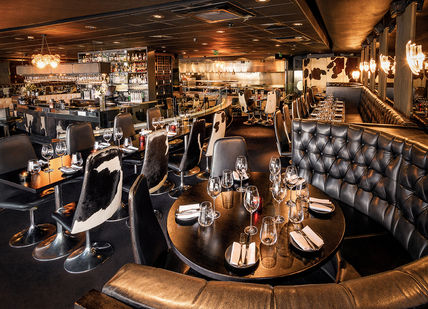 An image of a table settings. Gaucho