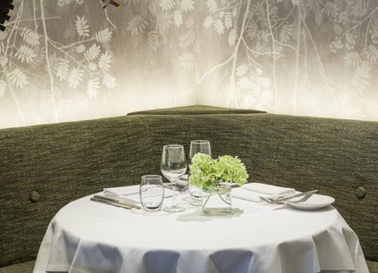 A table setting Kitchen W8