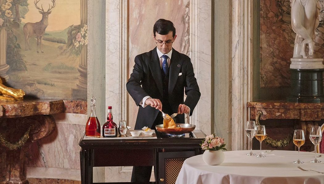 Ritz Artistry | Truly Experiences