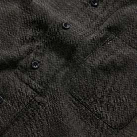 material shot of the buttons on The Short Sleeve Hawthorne in Navy Wave