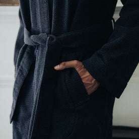 fit model showing The Apres Robe in Navy Sashiko tied