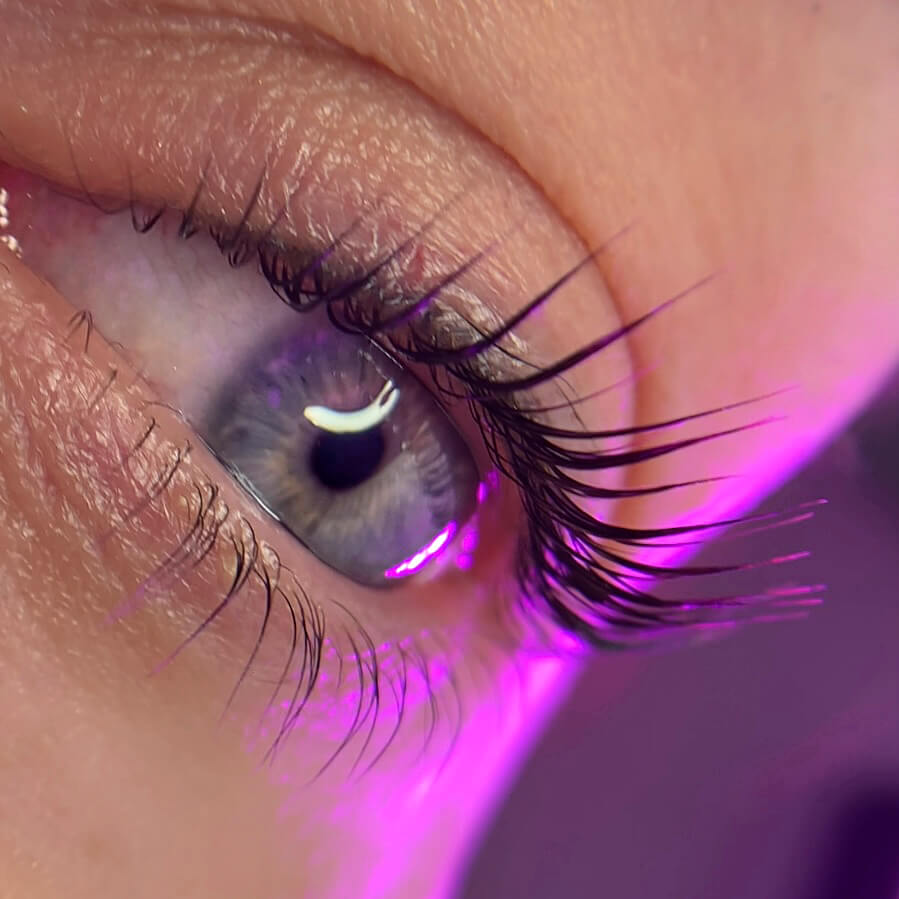 Double Wimpern Lifting - Ergebnis nach dem Eingriff.