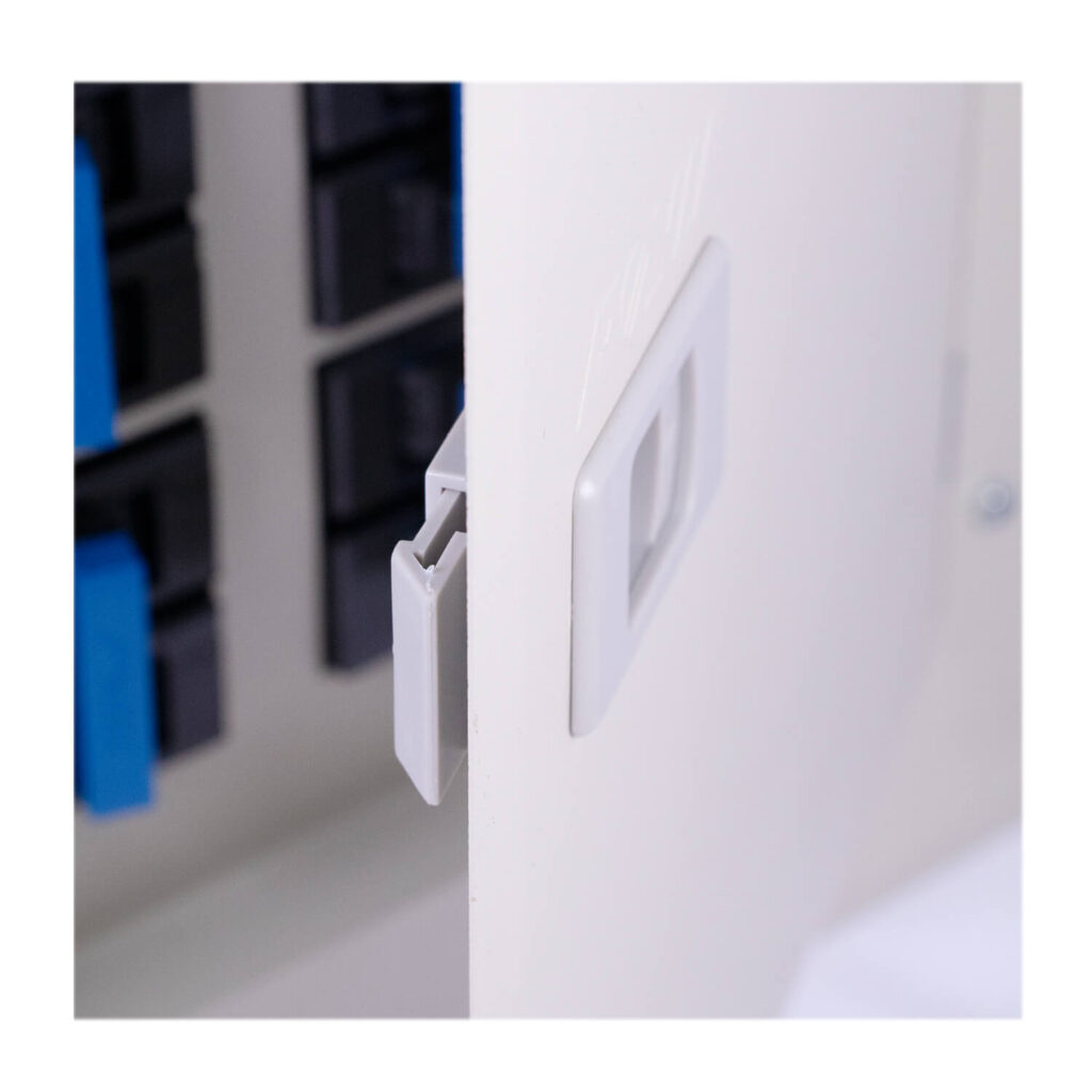 Royu 2P PlugIn Panel Board 8Branch With Breakers (Set) Tacloban Ultrasteel Corporation