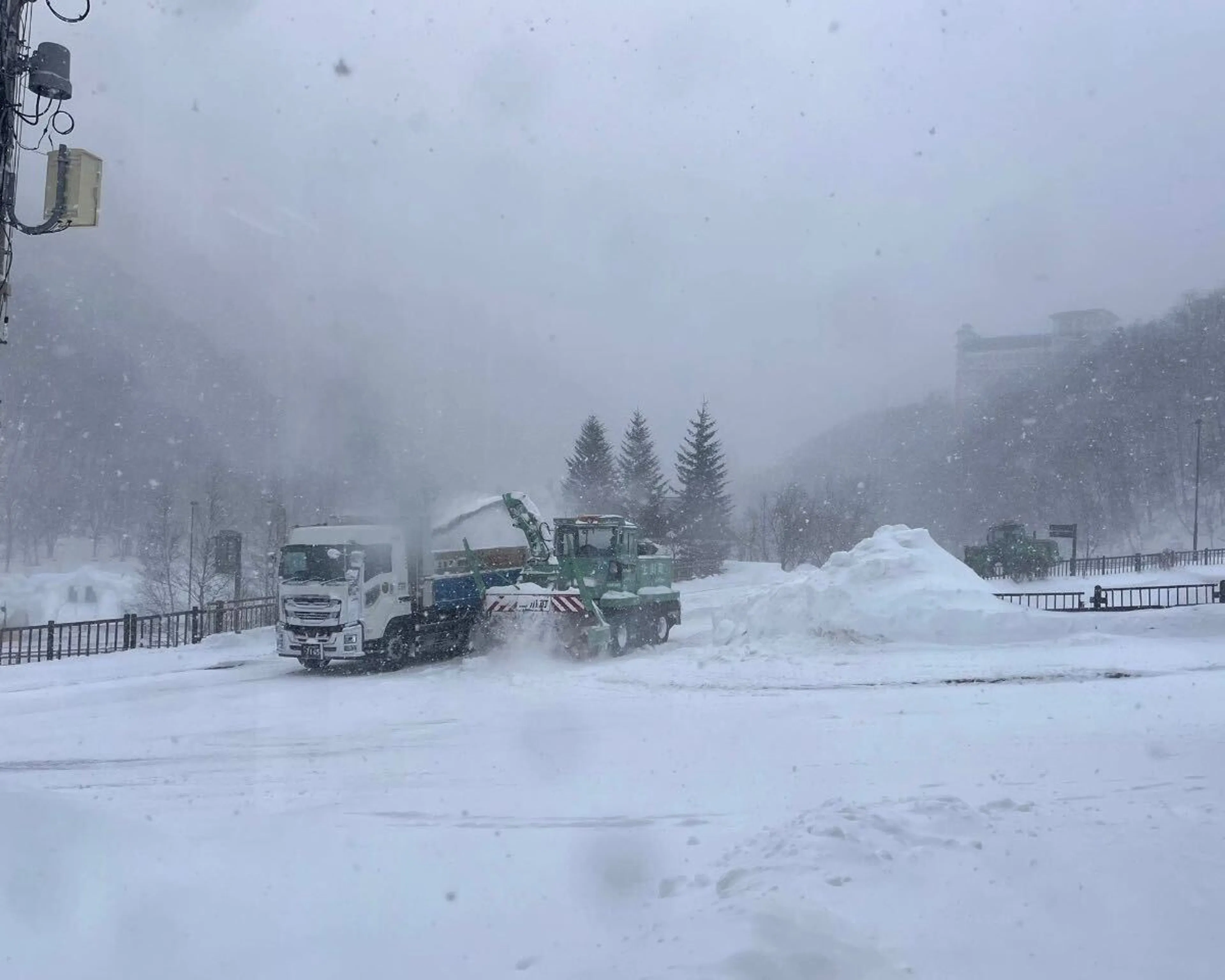 除雪車両がデカい