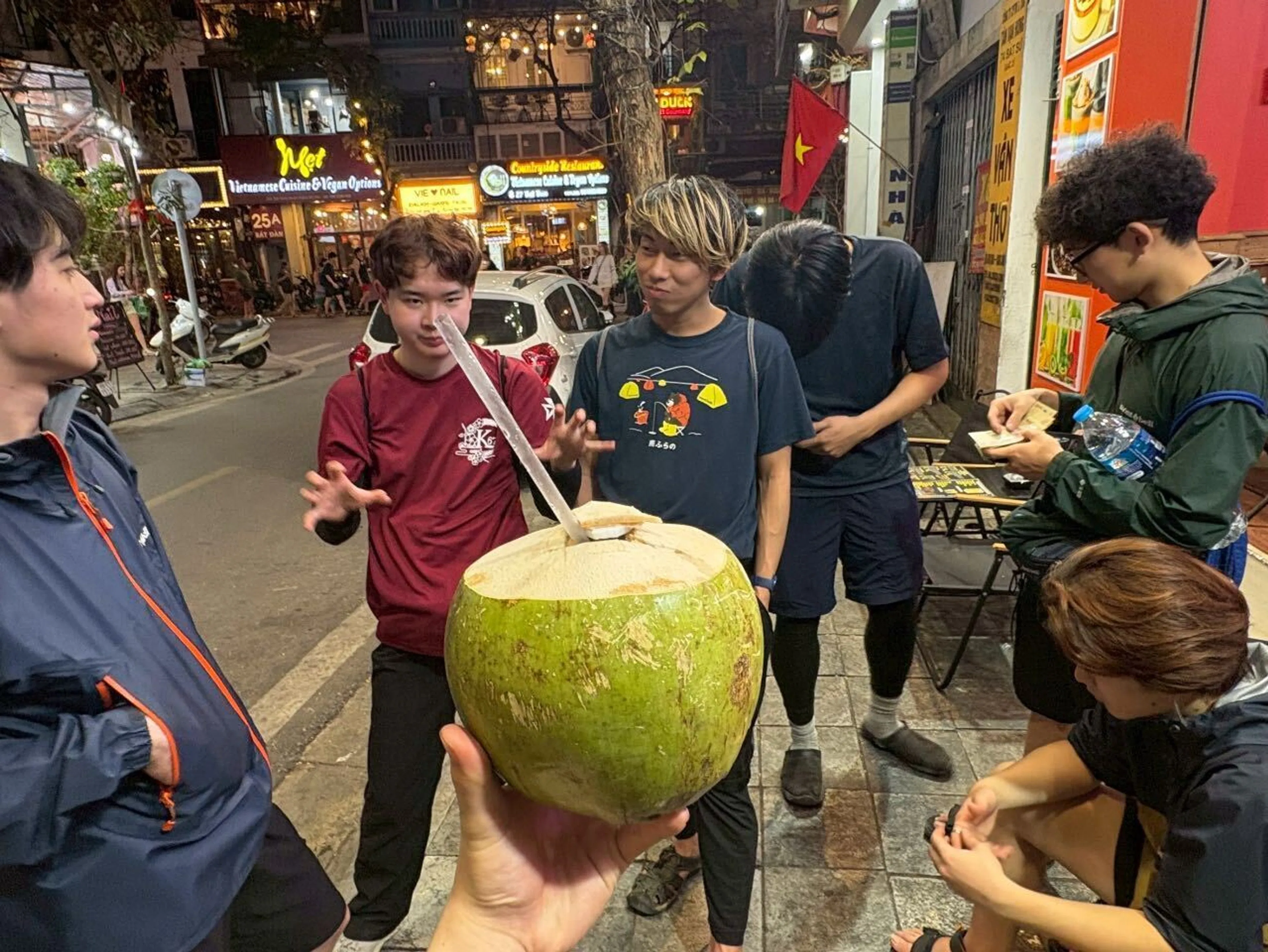 ココナッツジュースおいしい