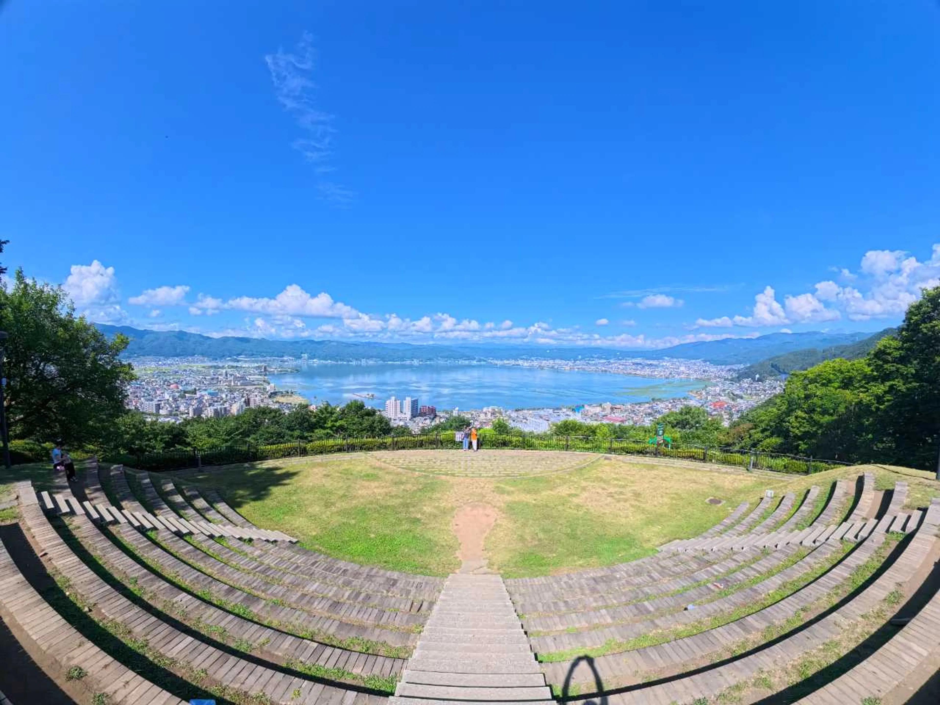 隕石湖!？
