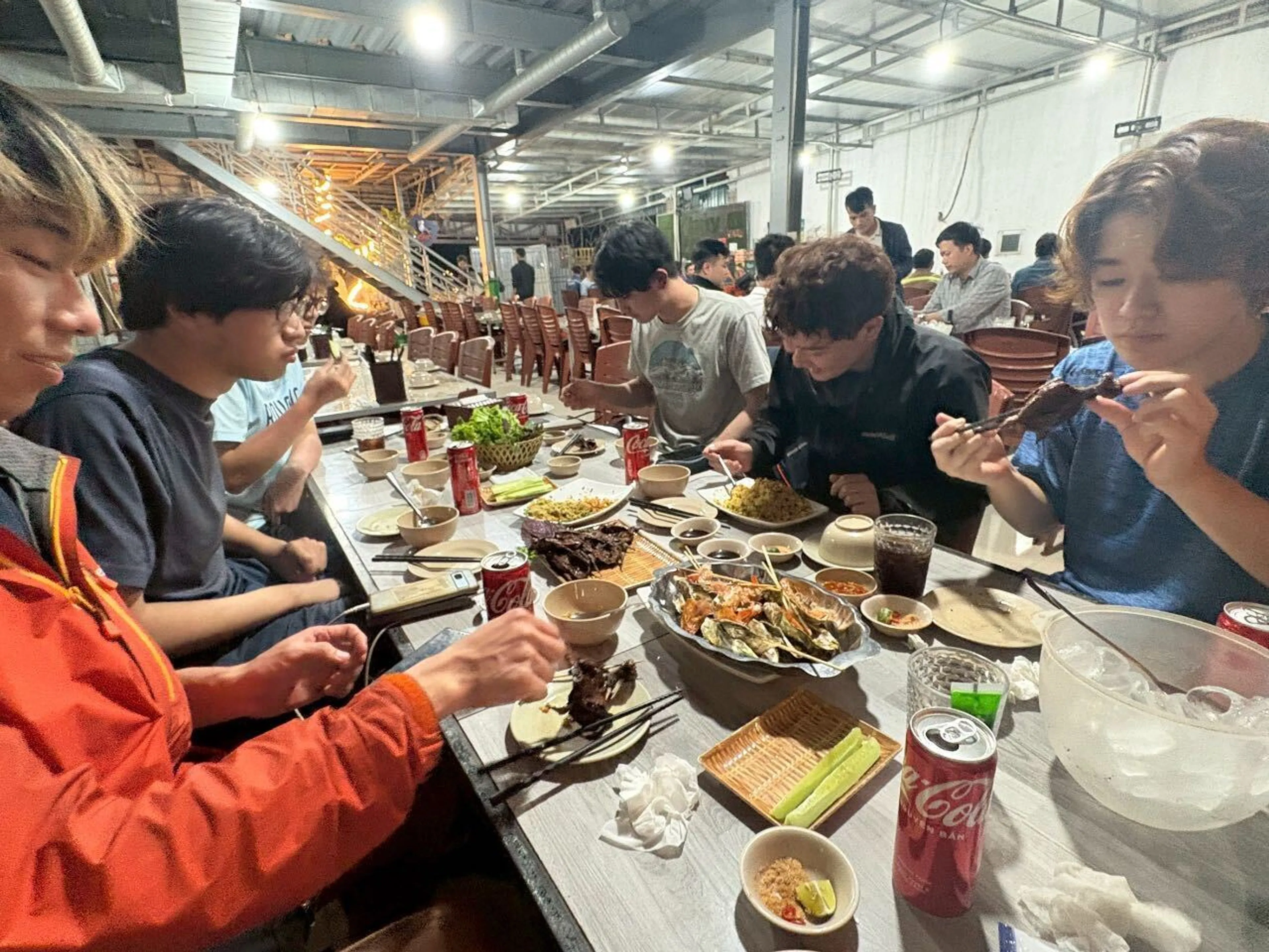 皆で食卓囲むのが楽しい