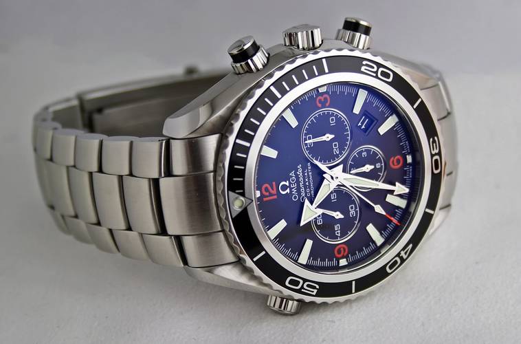 omega speedmaster professional service cost