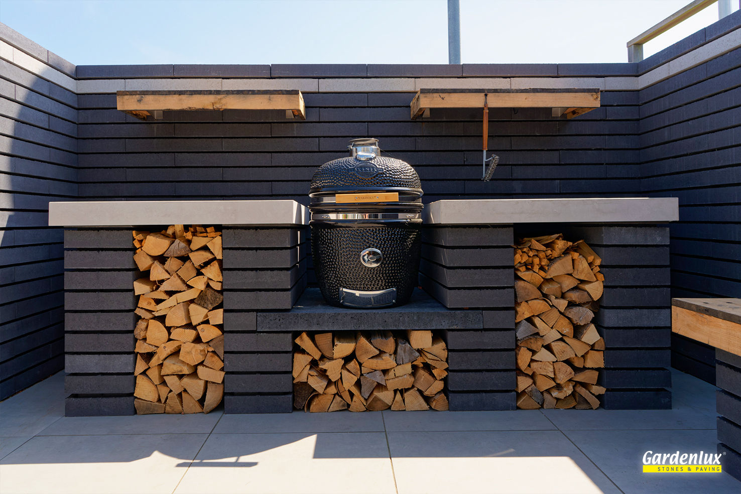 Buitenkeuken voorbeeld 1 met tuinelementen