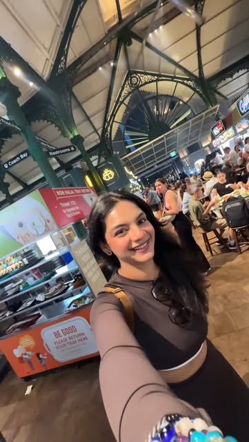 If there’s ONE place you have to eat at in Singapore 🇸🇬- its Lau Pa Sat. 😮‍💨❤️ 
From the Satay Street to the delectable desserts and my favourite Xio Long Bao, they have it all! ⁣⁣
⁣⁣Cant wait to be back! 😍⁣⁣
⁣⁣
⁣⁣
⁣⁣
#InAJiffyWithT #LauPaSat #Singapore #SingaporeEats