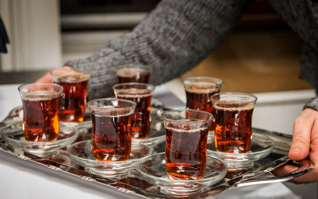 Mevlana Seylan Çayı ile Çay Demleme Sanatı 271 mevlana seylan cayi ile cay demleme sanati