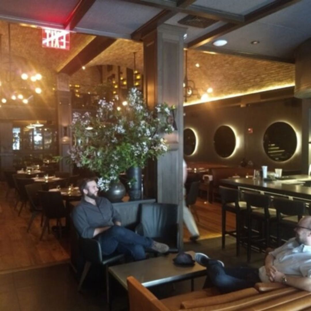 JG Melon, New York, NY, Seen On Best Thing I Ever Ate