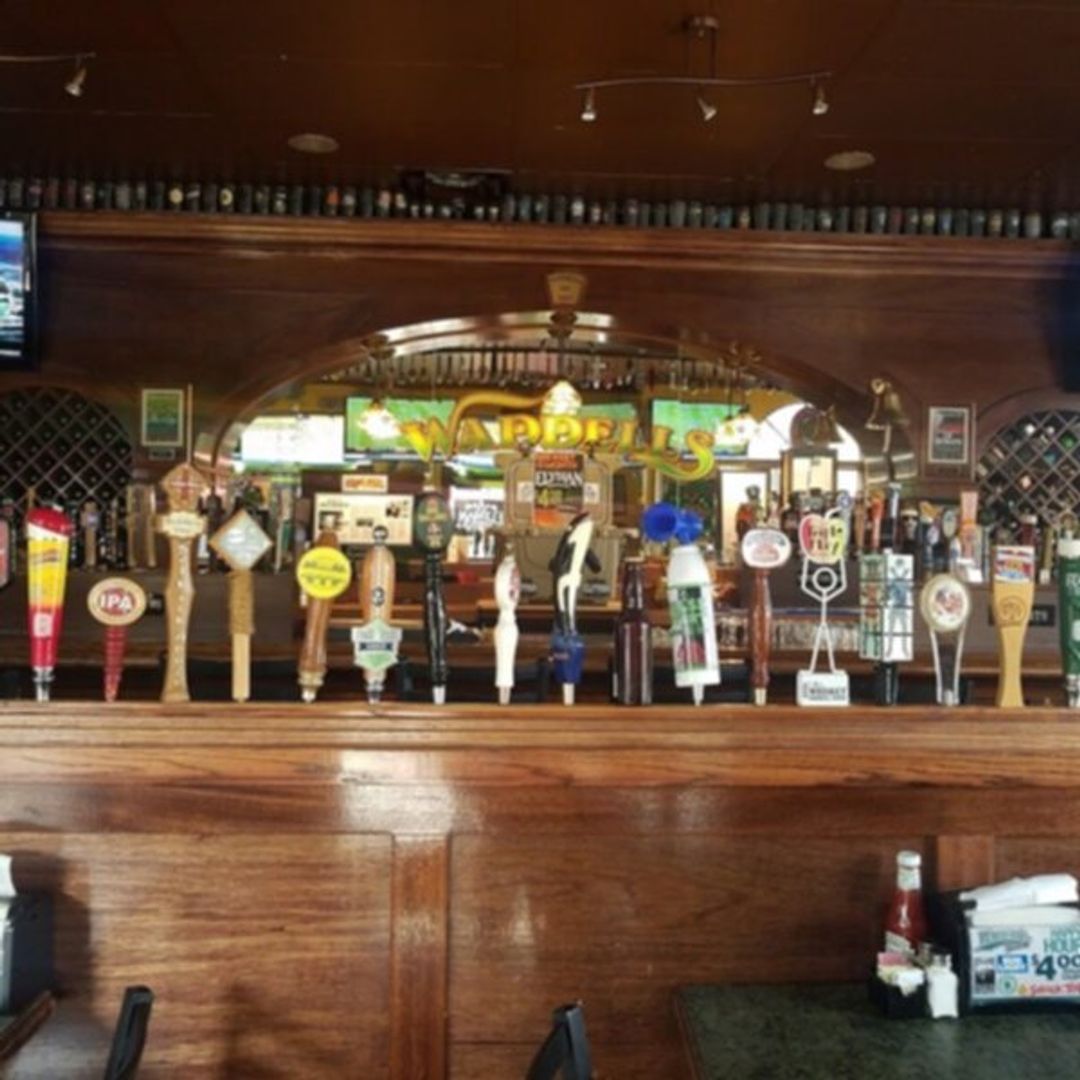 Waddell's Neighborhood Pub, Spokane, WA, Seen On Diners, Driveins and