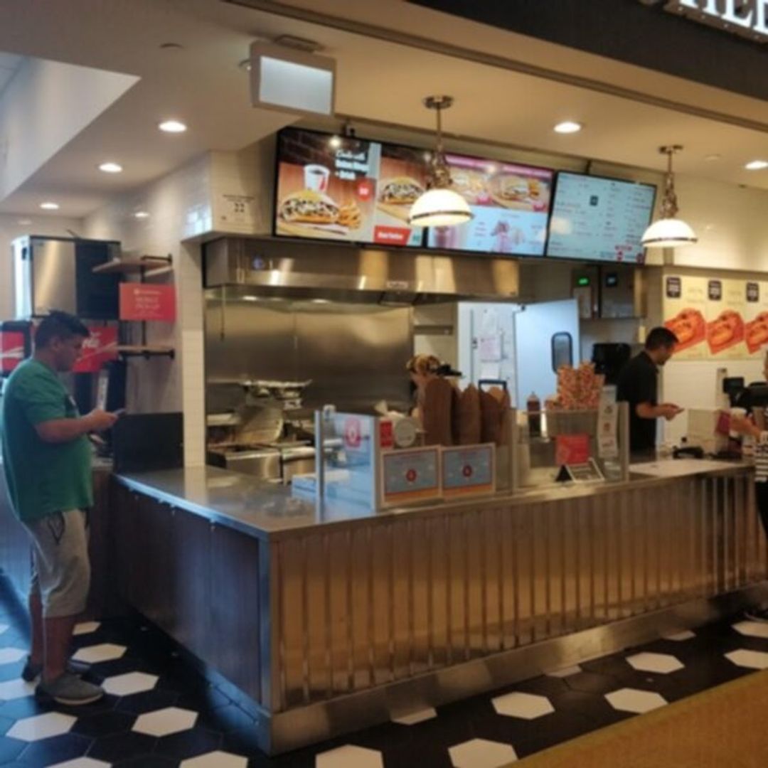 American Cheesesteak Company - Metrotown