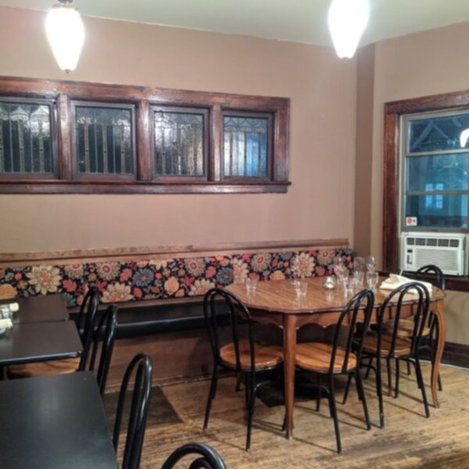 Rino's Kitchen & Ale House