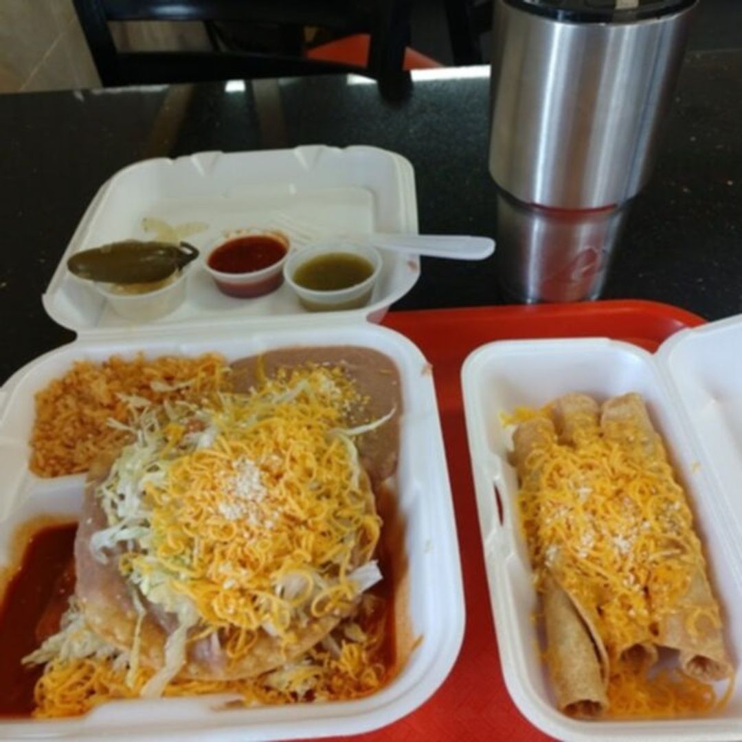 Roberto's Taco Shop