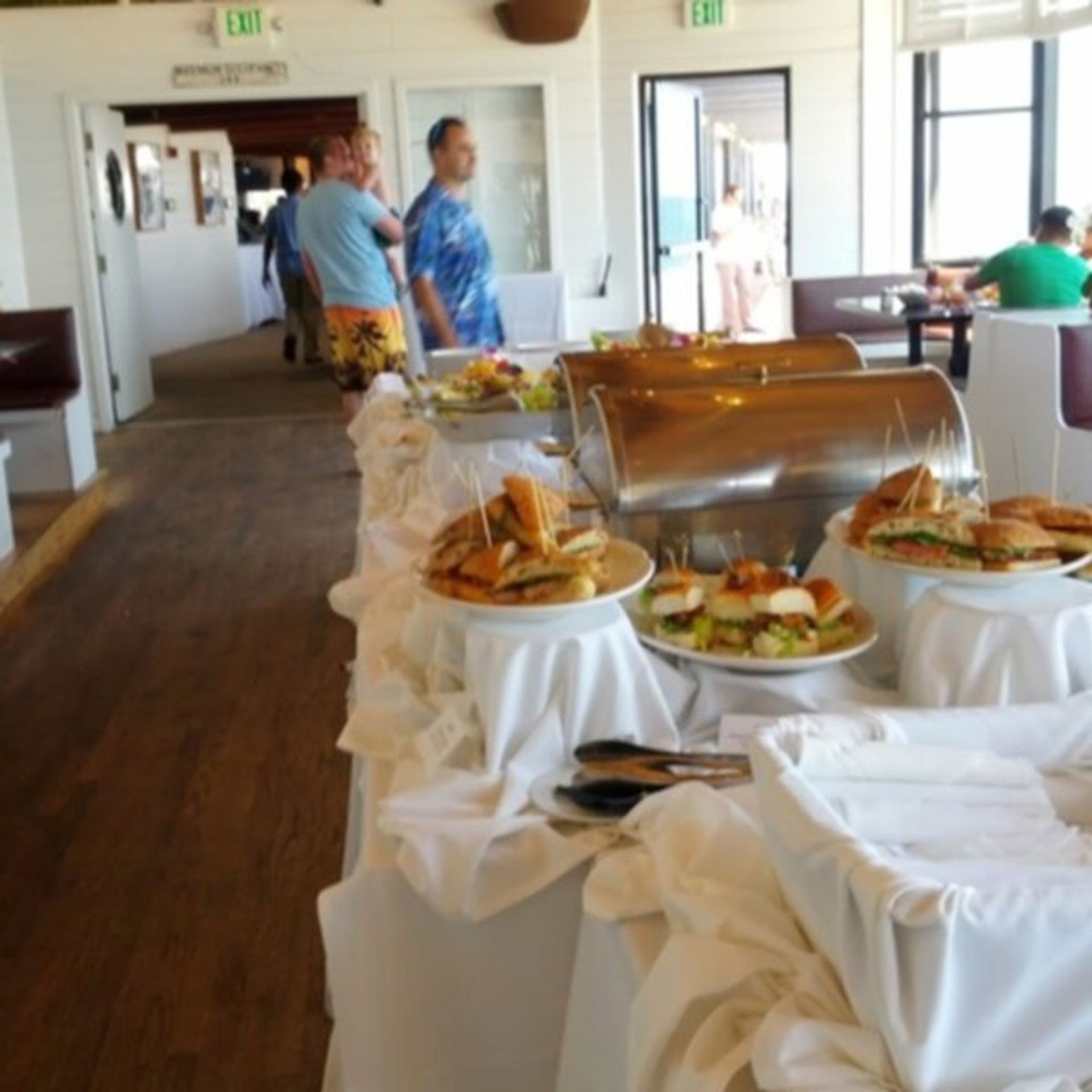 Gladstones Restaurant