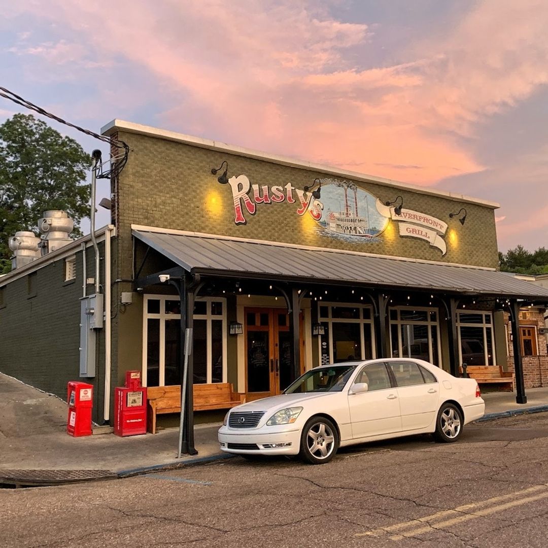 Rusty's Riverfront Grill